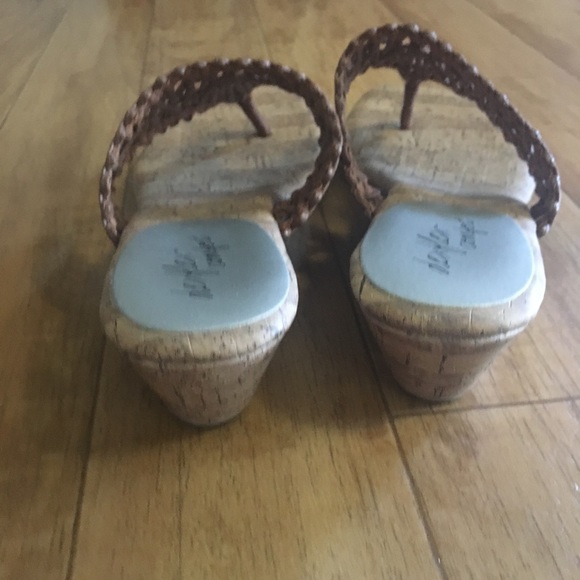 Sandals - Picture 2 of 3